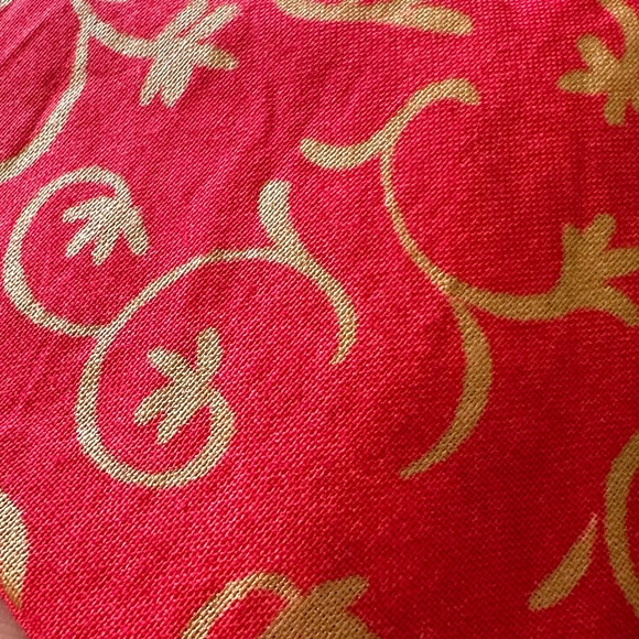 Set of 3 Designers Guild 100% Cotton Red & Metallic Gold Swirl Cloth Napkins. - Picture 4 of 5